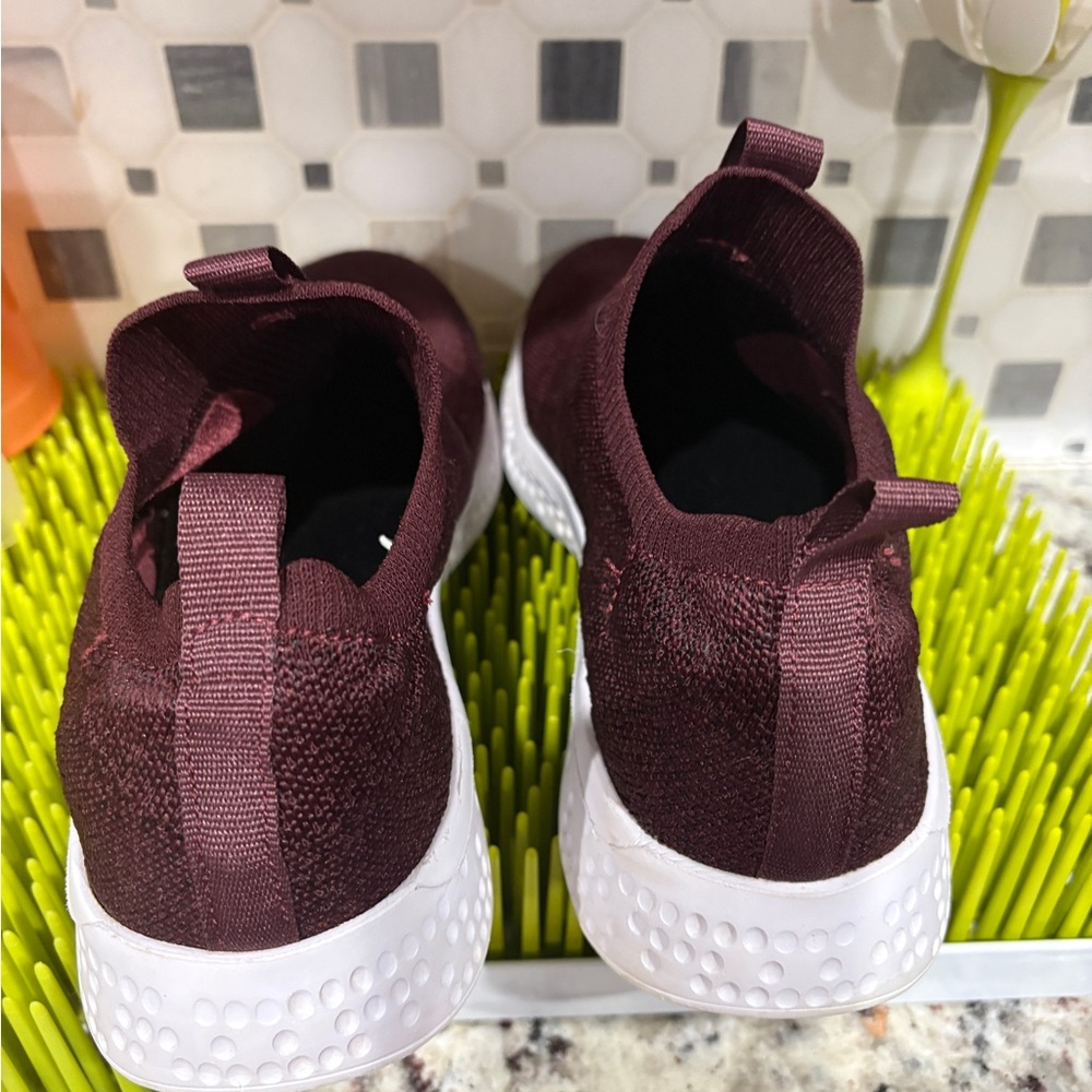 Women's Avia Burgundy Memory Foam Slip-On Sneakers - Picture 9 of 10